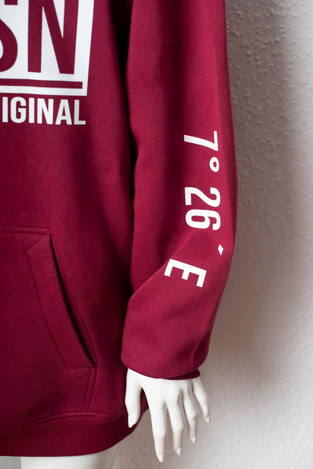 LDHSN Hoodie – Westfalen Original Kirschrot